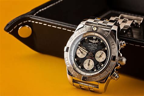 breitling oro cronografo|Breitling Chronomat Ultimate Buying Guide .